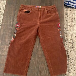 EMPIRE men’s embroidered jeans